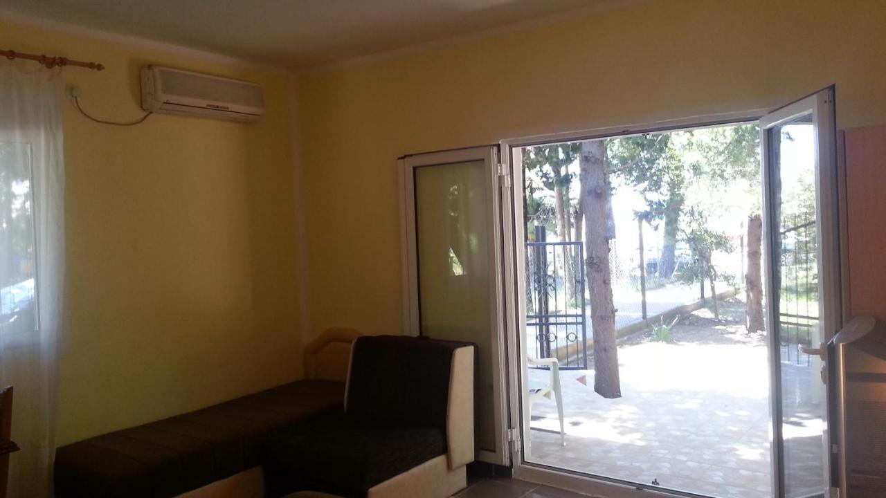 Vila Branka Čanj Exteriér fotografie